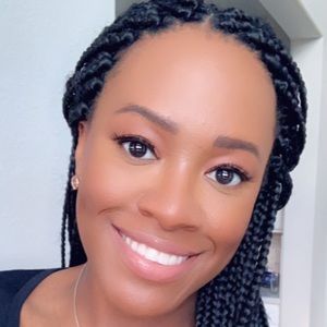 Meet your Posher, Yolanda